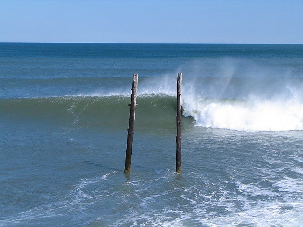 Kitty Hawk
Kitty Hawk Pier. Virginia Beach / OBX, Empty Wave photo