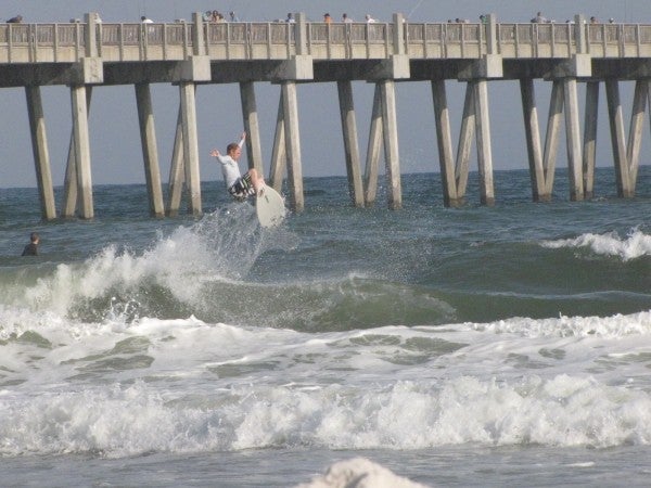 Chuck
getting air at pensacola pier