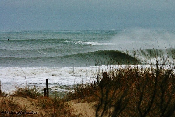 Buxton Bombs
Huge south swell hitting the east coast