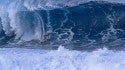 Banzai Pipeline, Oahu's North Shore
Large swell hitting