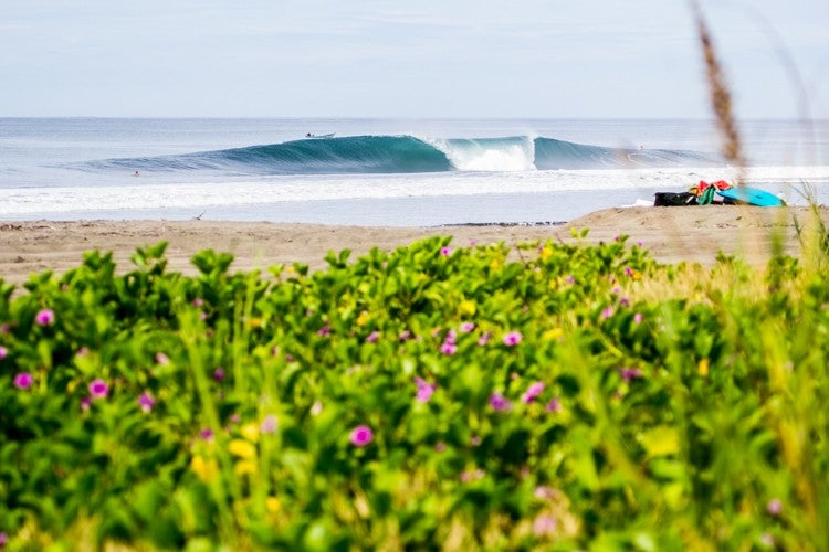 a frame perfection. Nicaragua, Empty Wave photo