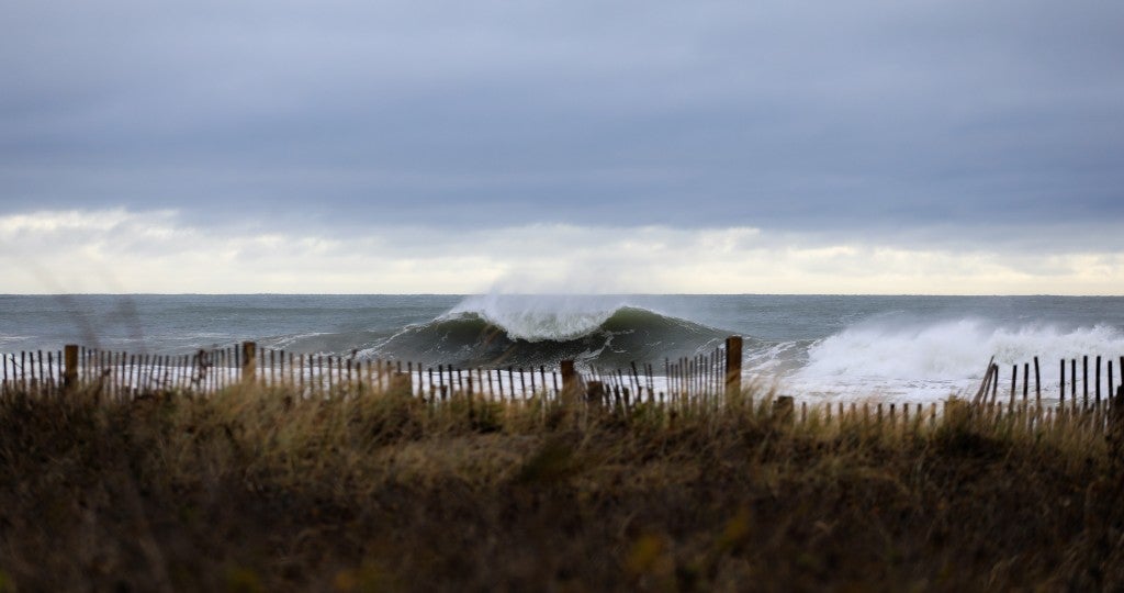 Popular Surf Photo Winter Storm Avery. Southern New England, Empty Wave photo