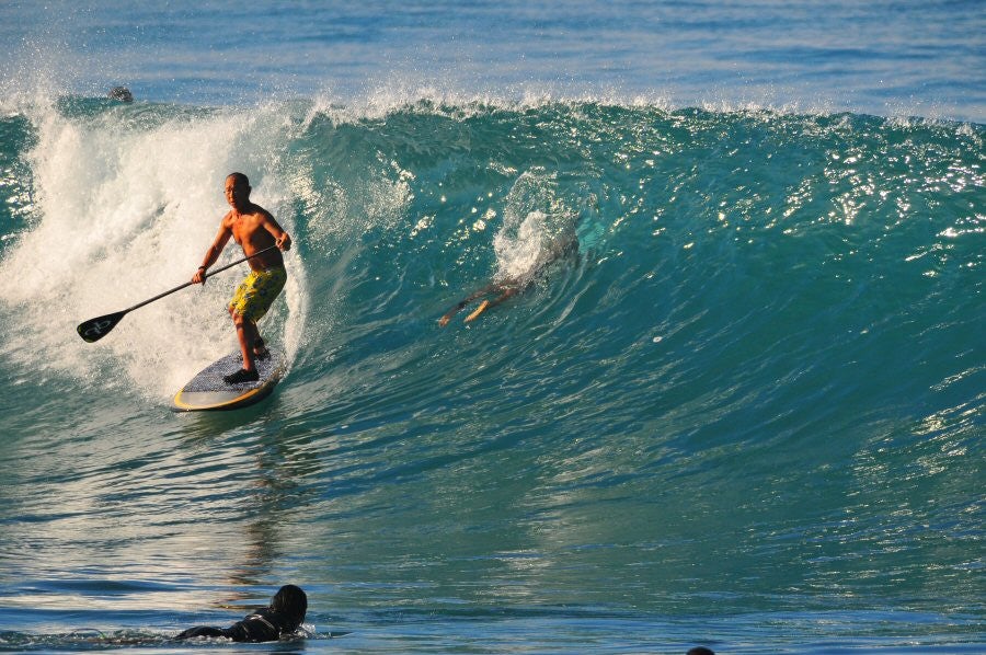 Kewalos, surfing photo
