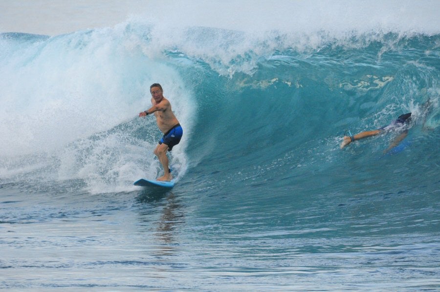 Kewalos, surfing photo