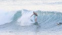 Kewalos, surfing photo
