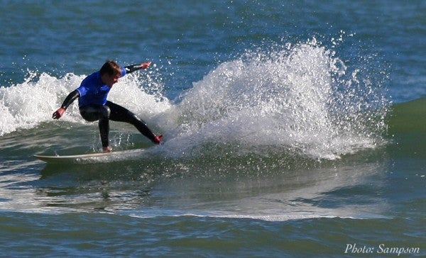 Dec.2006   wrightsville beach,NC
Chris M. surfing