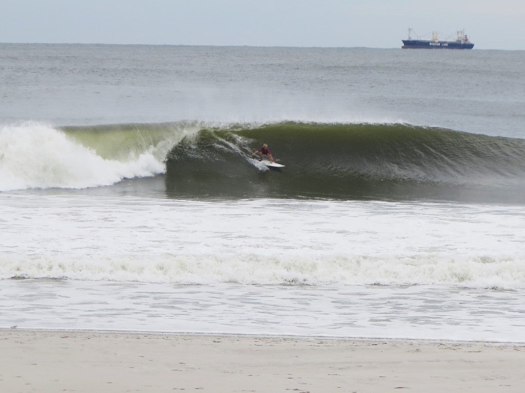 LB Left. New York, Surfing photo