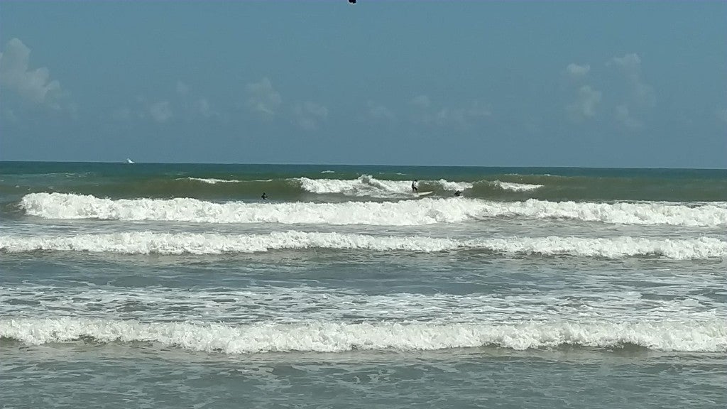 TS Franklin. North Texas, Surfing photo