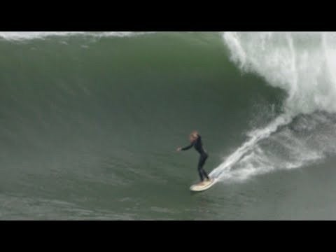 MASSIVE WAVES in NEW YORK -Hurricane Teddy-
